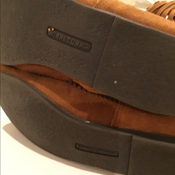 MINNETONKA boots - Picture 3 of 3